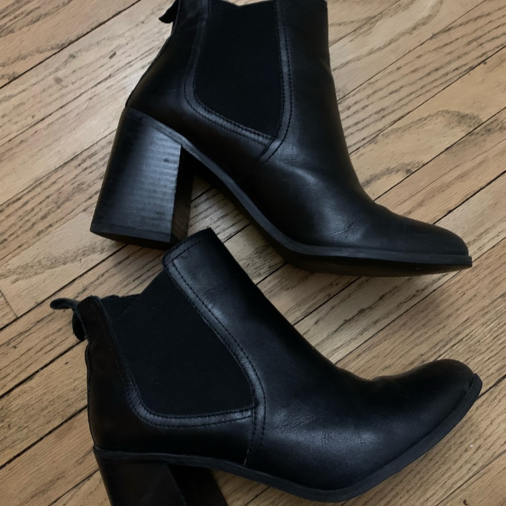 Black boots